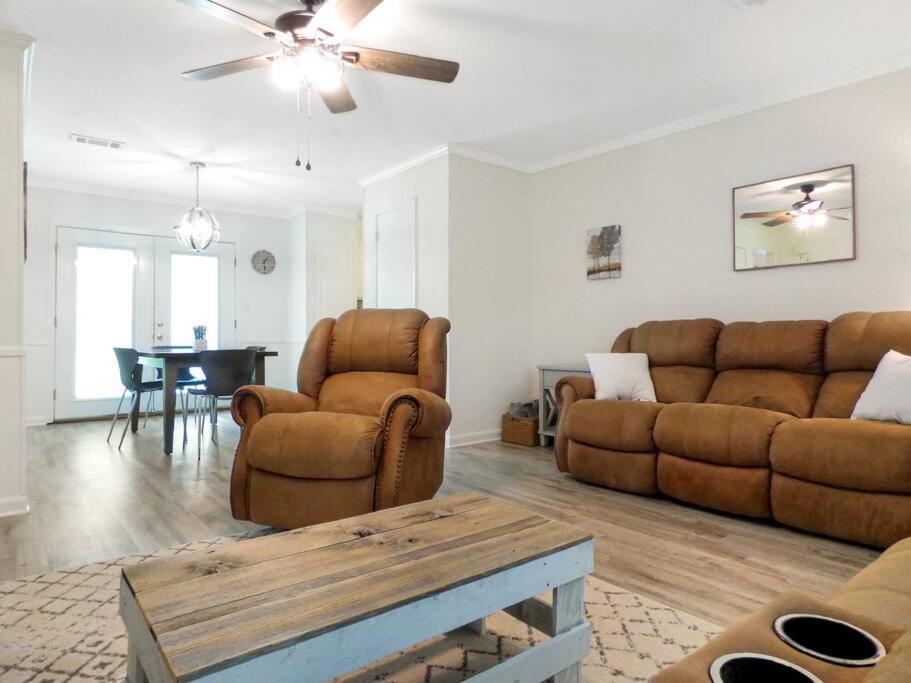 Turtle Creek 3/2 Close To Rez Brandon Exterior foto